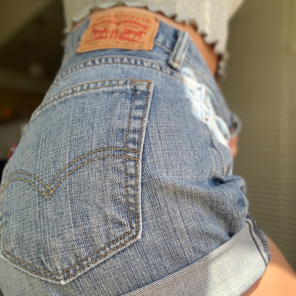 Vintage Levi’s 569 cutoffs
